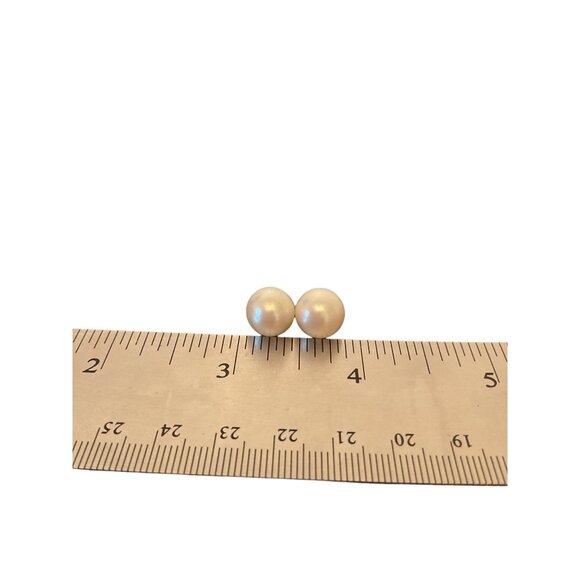 Elegant Faux Pearl Stud Earrings - Picture 2 of 5